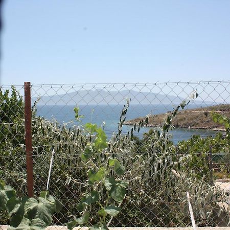 Condo Rooms Sarande Luaran gambar