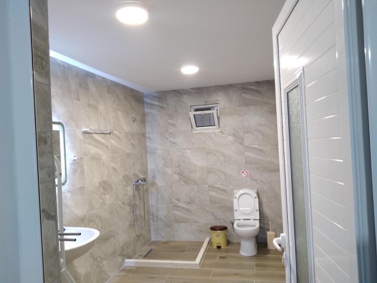 Condo Rooms Sarande Luaran gambar