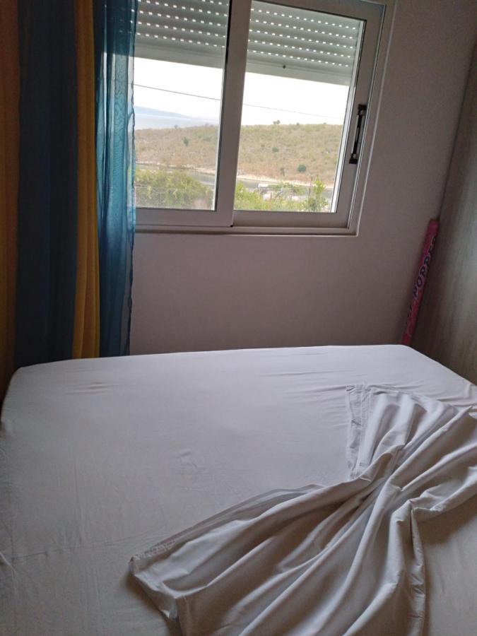 Condo Rooms Sarande Luaran gambar