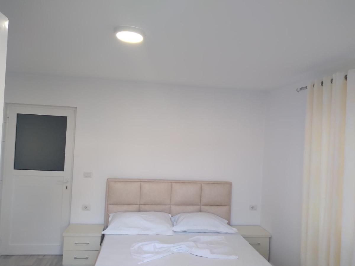 Condo Rooms Sarande Luaran gambar